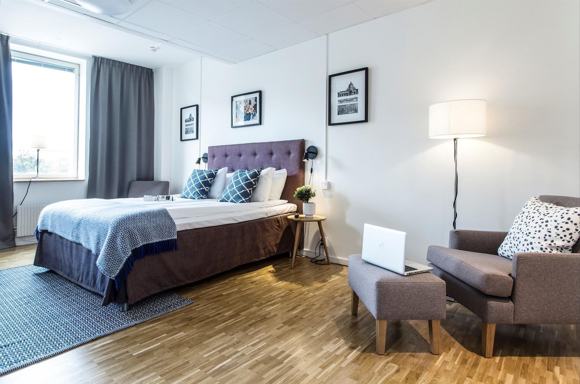 Biz Aparthotel 3*